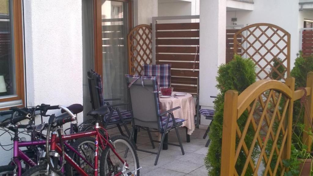 Swinoujscie Platan Patio 2- Berry Apartments Exterior foto