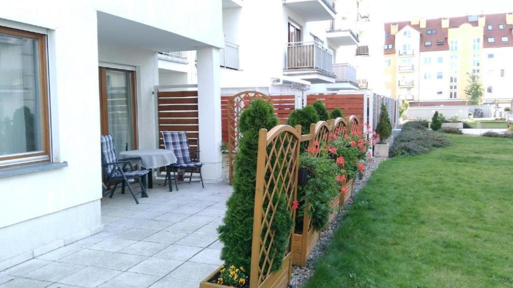 Swinoujscie Platan Patio 2- Berry Apartments Exterior foto